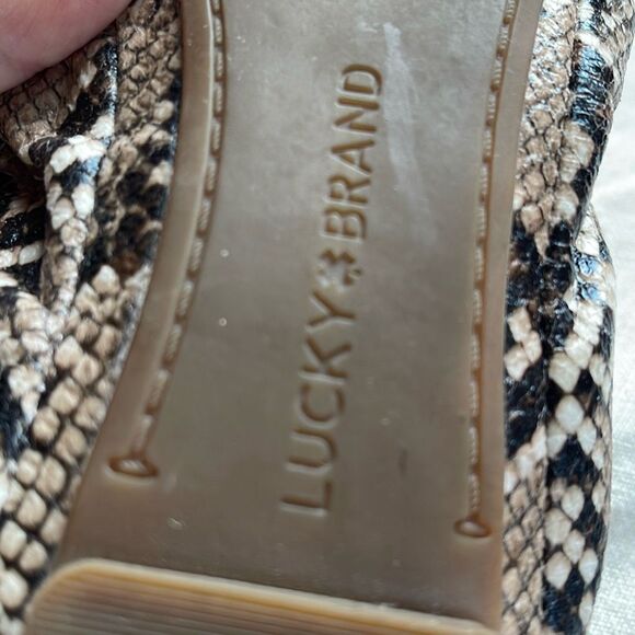 Lucky Brand size 9M reptile print ballet flats. - Picture 7 of 10